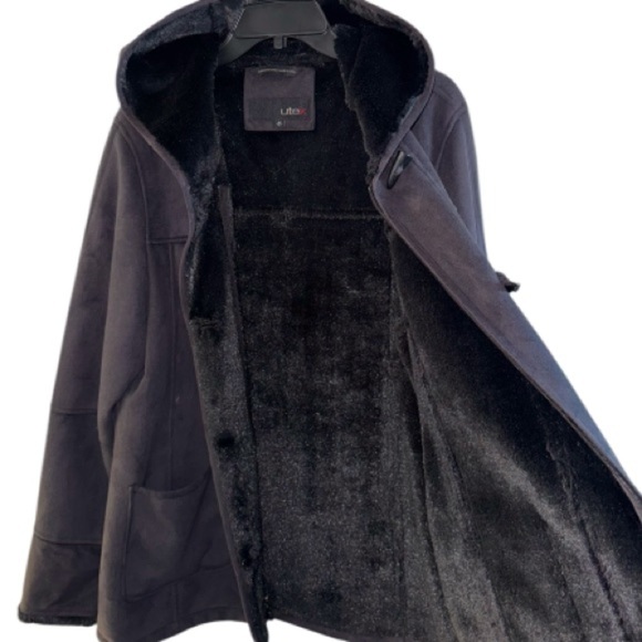 UTEX Faux Fur/Sherpa Hooded Warm Black Jacket Sz Large MobWife - Picture 9 of 9